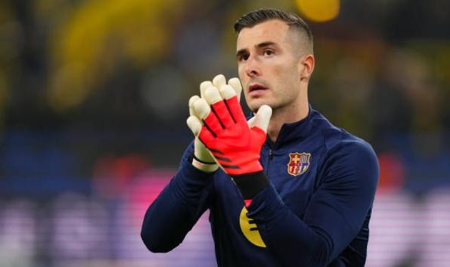Inaki Pena: Sẽ rời Barcelona để tìm kiếm cơ hội thi đấu thường xuyên?