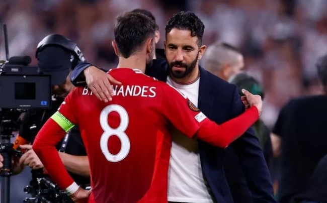 Tương lai Bruno Fernandes tại Man Utd: Sự ra đi hay ở lại phụ thuộc vào cuộc tái thiết toàn diện?