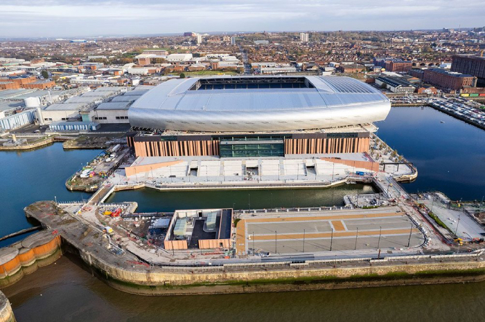 Everton: Mùa Hè Đại Tu, Khởi Đầu Kỷ Nguyên Mới tại Bramley Moore Dock