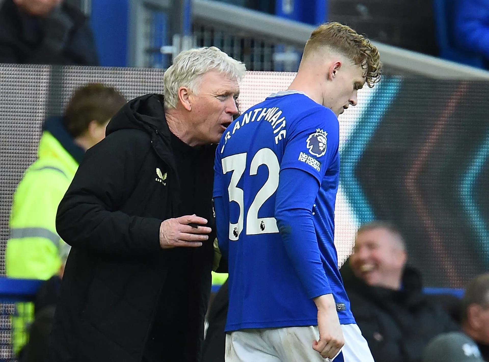 Everton Gắn Bó Thành Công với Trung Vệ Trụ Cột Jarrad Branthwaite
